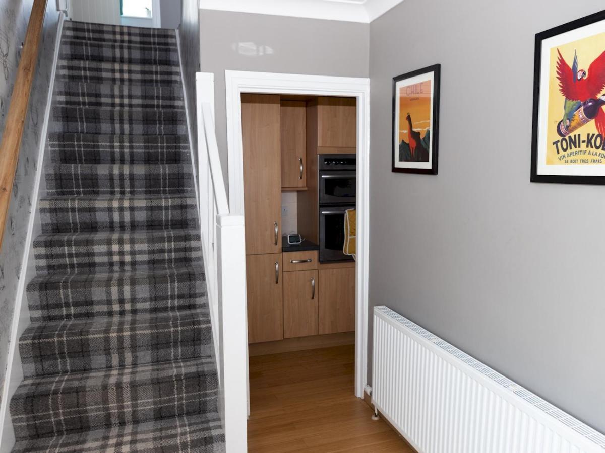 Pass The Keys Amazing 4 Bedroom Property- Hot Tub & Sea Views Scarborough Exterior photo